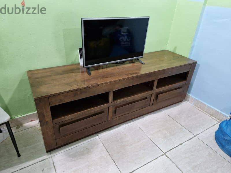 TV Table 0