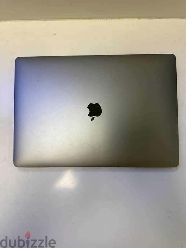 used Mac book pro 16 gb 500 gb ssd i7 1