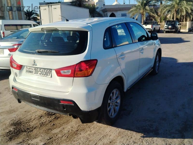 Mitsubishi ASX 2011 1