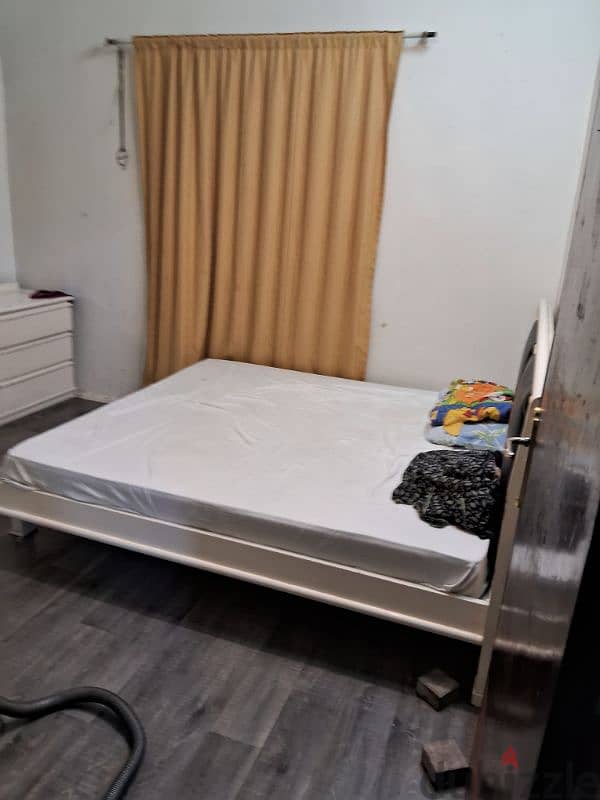 Room for rent in khaitan 1