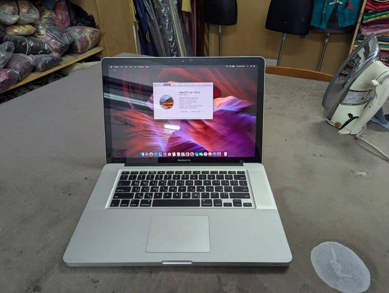 15 inch MacBook pro. core i7 0