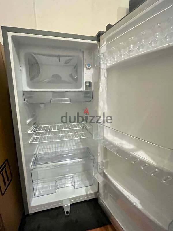 WANSA 7CFt Single Door Refrigerator (Negotiable) 1