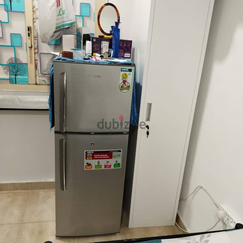 200 Ltr Fridge 1