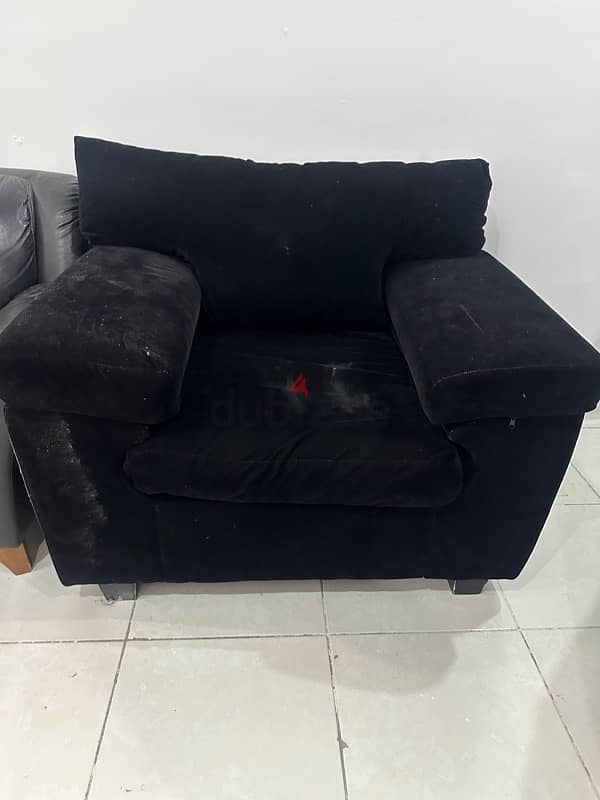 used single sofa for sale 0