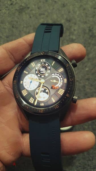 Huawei watch gt orginal looks like new 7