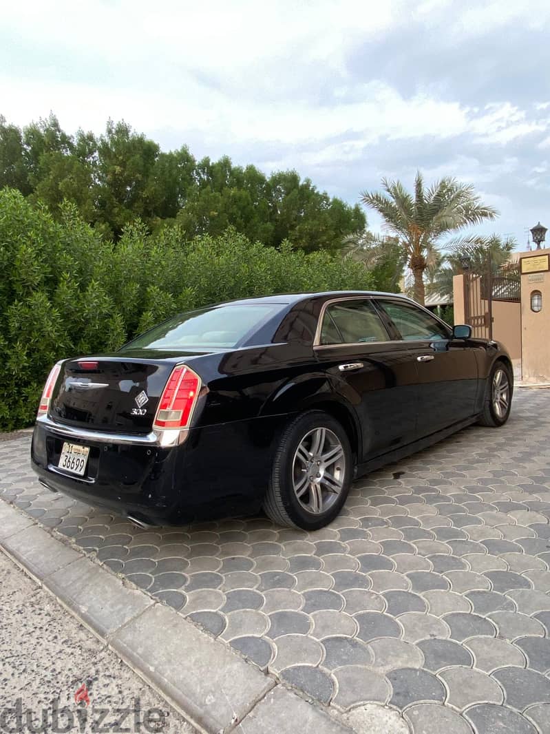 Chrysler 300 2013 6