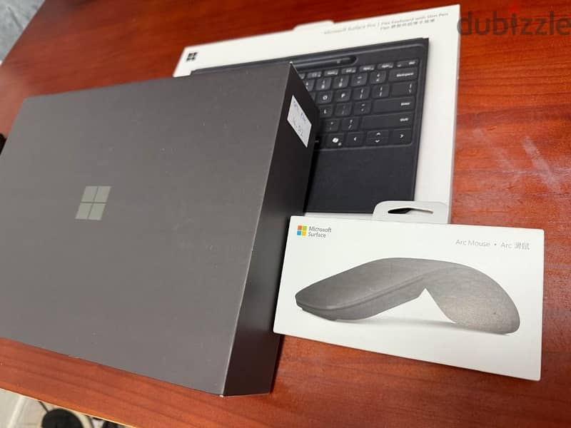 Wzap +852-6313-1532  Microsoft Surface Pro 11 3