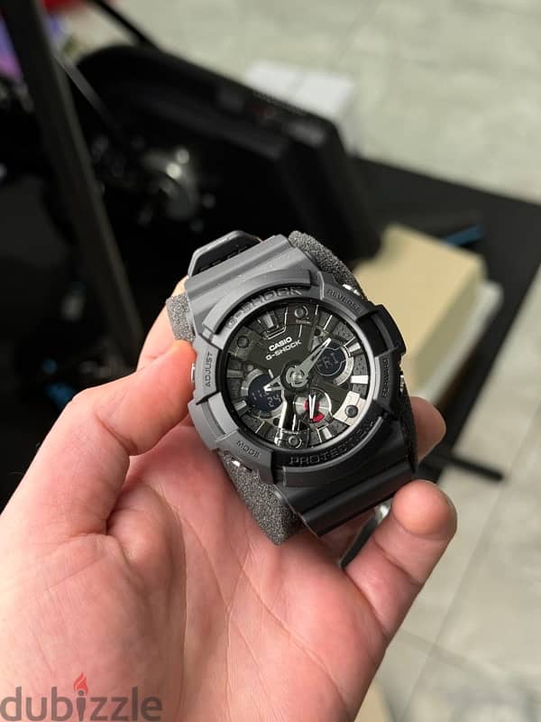 new ad like new authentic Casio G-Shock, box and tags 2