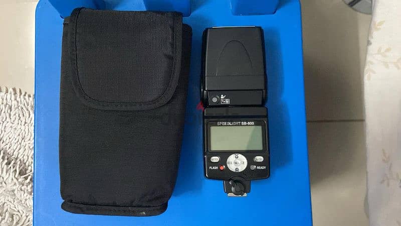 Nikon SB-800 Flash Like New Condition 0