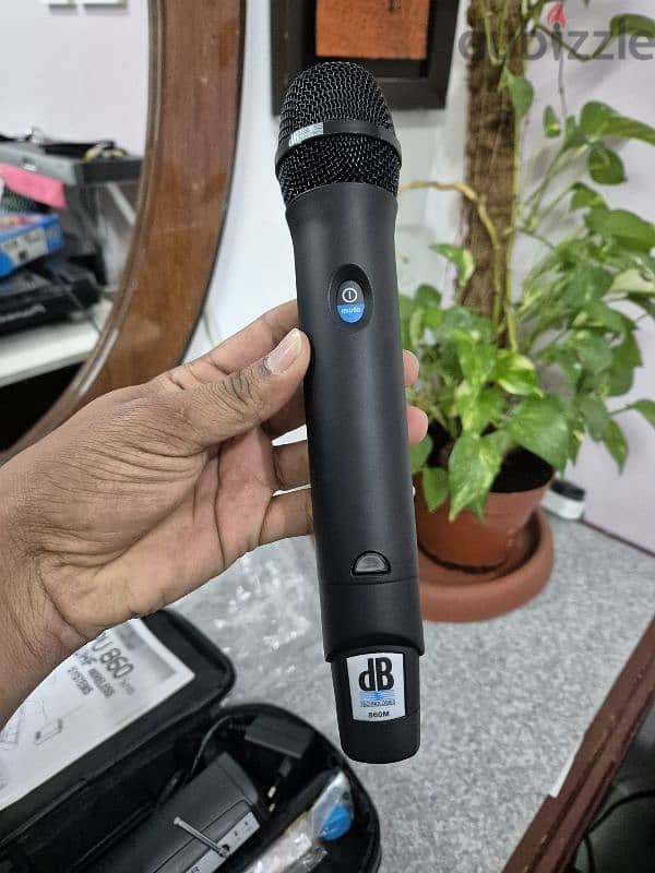 DB TECHNOLOGY WIRELESS MIC 1