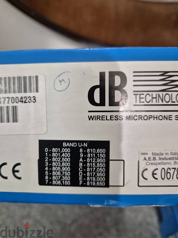 DB TECHNOLOGY WIRELESS MIC 4