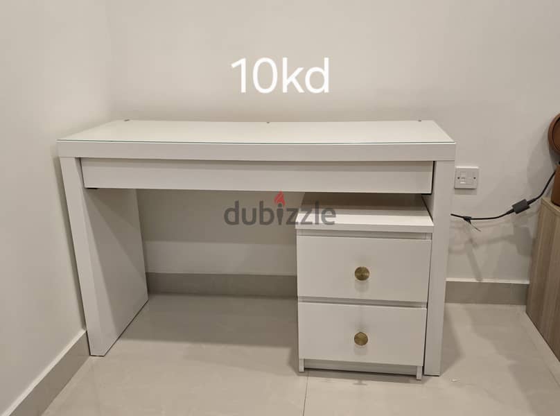 Furniture, table, mirror, Cabinet 1