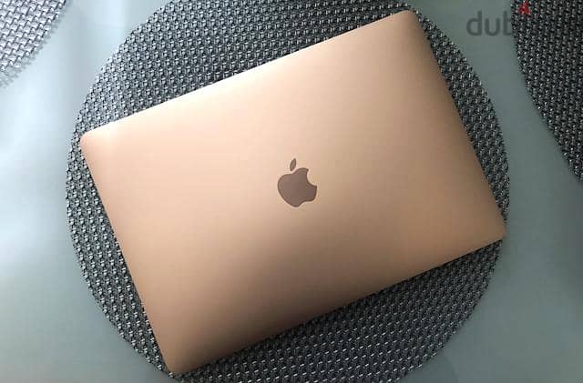 Macbook AIR 2020/M1  256 GBSSD/8 RAM  للبيع ماك بوك اير كالجديد 0