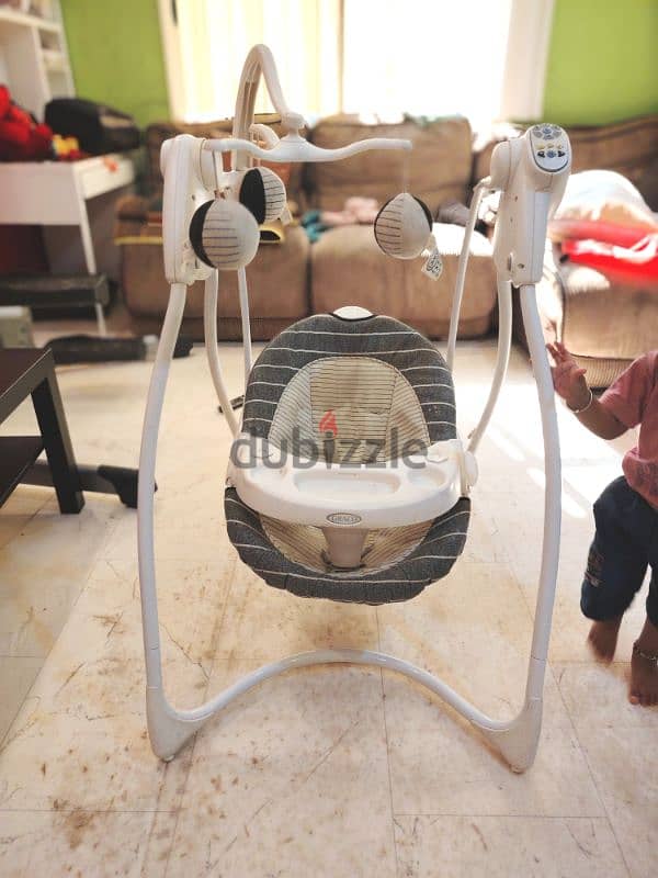 baby Swinger with music and speed adjustment 1