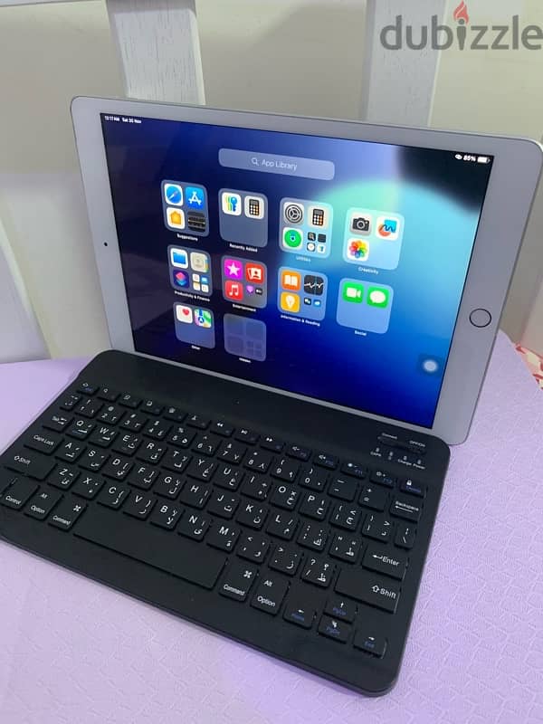 iPad 8 Wi-Fi 10.2 inch screen 32gb iOS 18.1 version 8