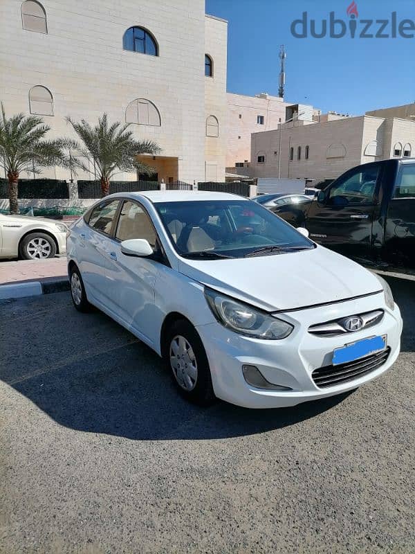 Hyundai Accent 2012 1