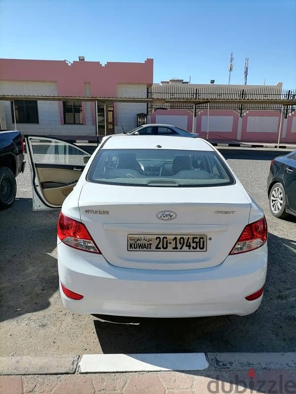 Hyundai Accent 2012 3