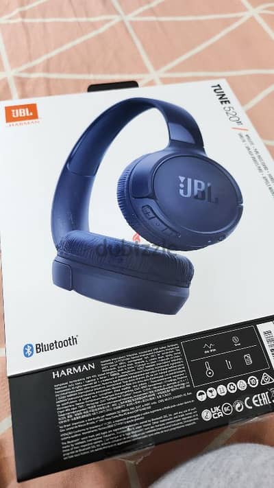 JBL Tune 520BT Headphones, like new, used for only 1 month