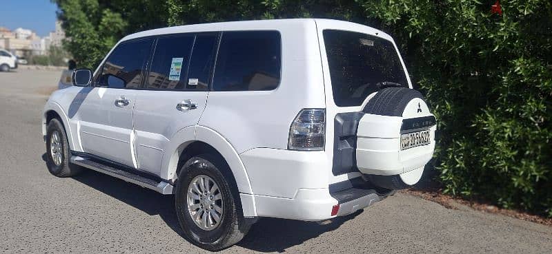 Mitsubishi Pajero 2013 3