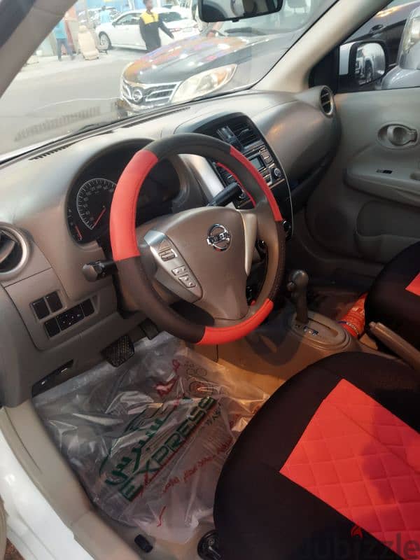 Nissan Sunny 2015 4