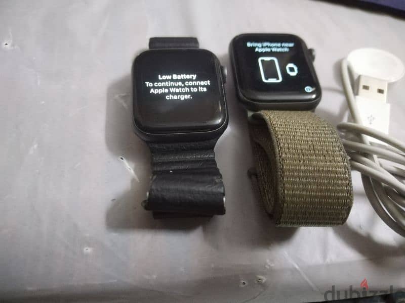 2 Apple Watch 4, size 44 0