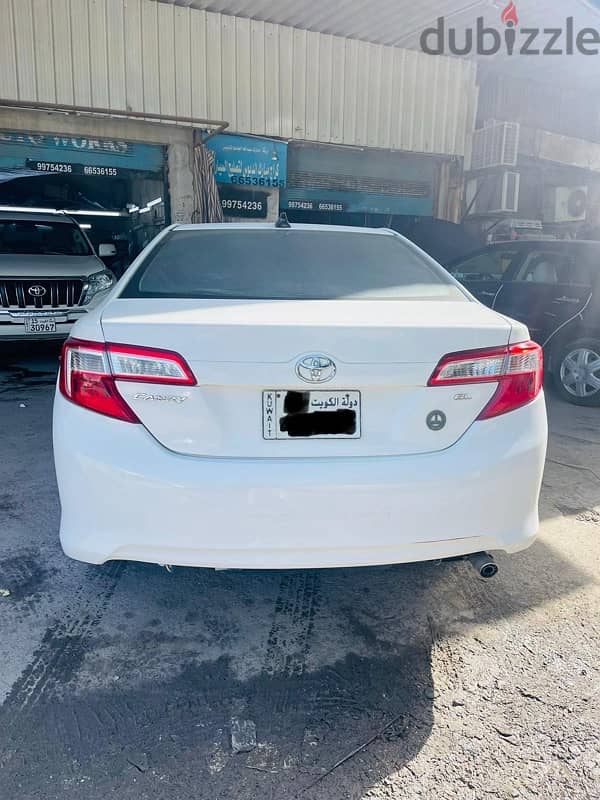 Toyota Camry 2012 1