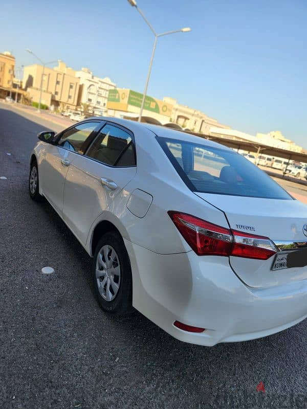 Toyota Corolla 2014 4