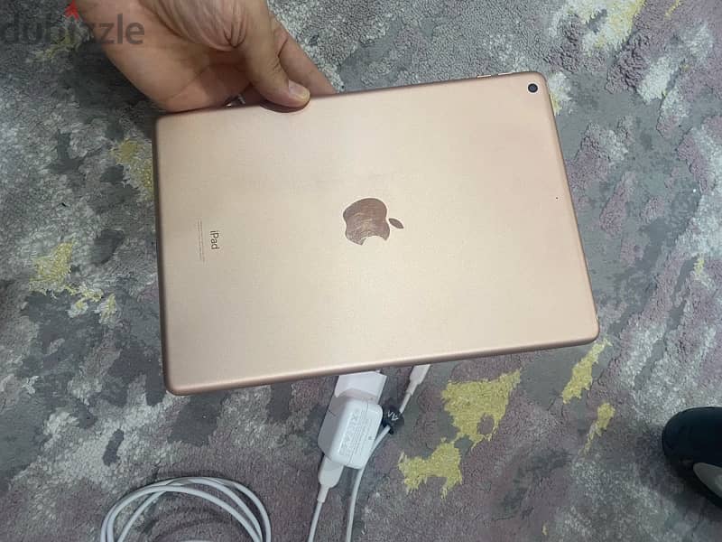 ipad 8 128 gb very good condition 10