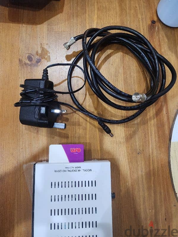 Cable TV receiver with remote 4