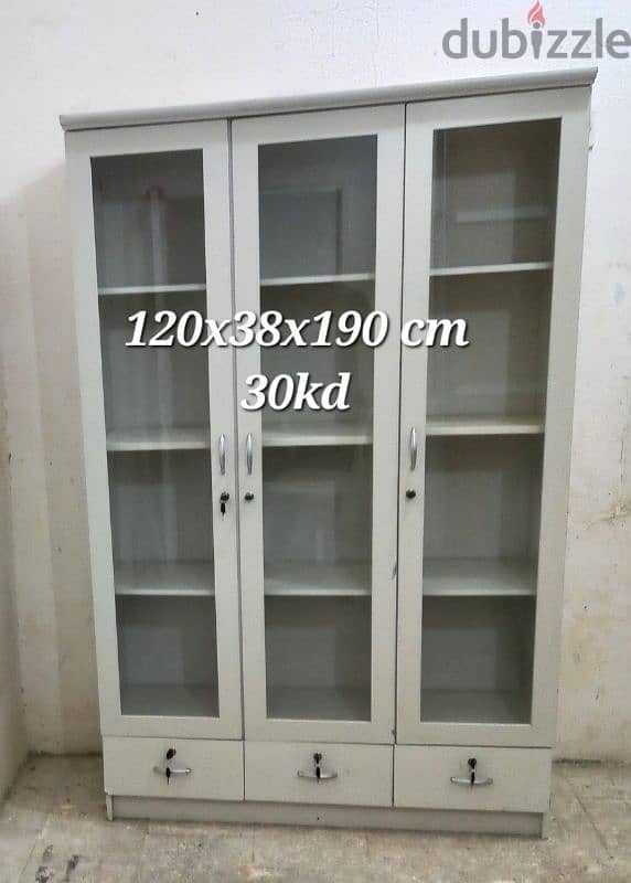 bed And Cabinets Selling if interested kol 96705257 WhatsApp 16