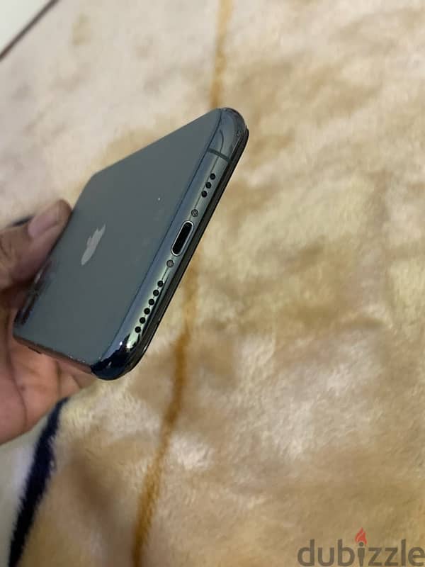 iPhone 11 Pro 256gb battery 83% not open device good condition 5