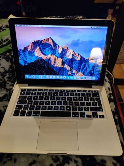 MacBook pro 1TB storage 16GB Ram