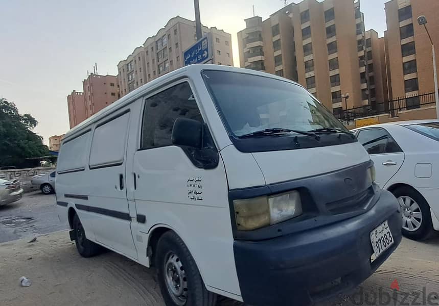 Mazada VAN E2000 0