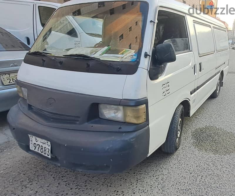 Mazada VAN E2000 4