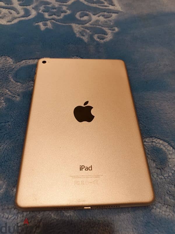 Apple iPad Mini 4 128 GB 2