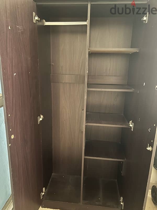 2 door cupboard 0