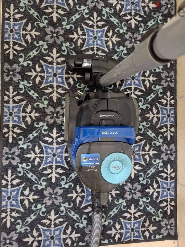 Philips 2000W Vacuum Cleaner For Sale 1