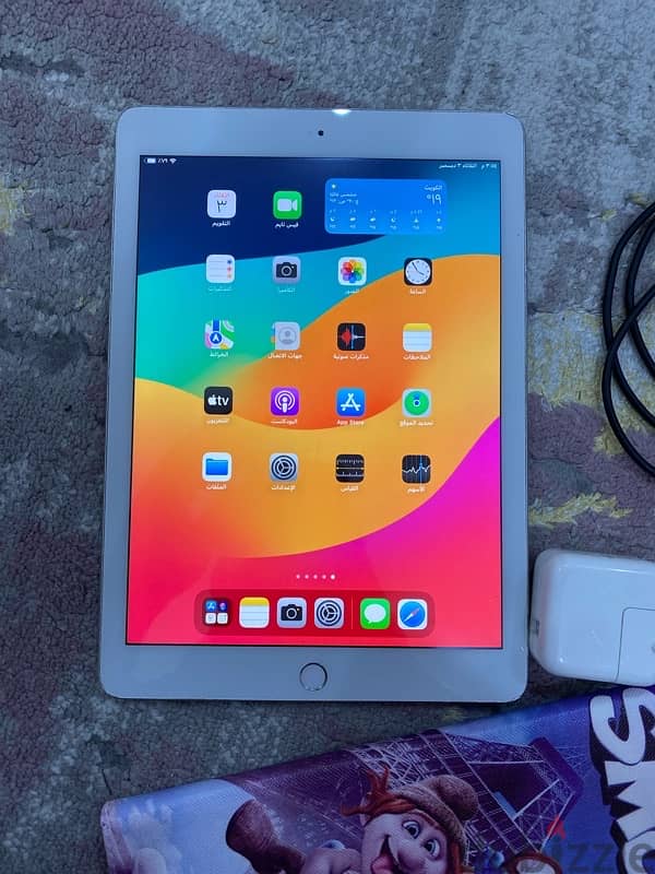 ipad 6 128 gb very good condition 1