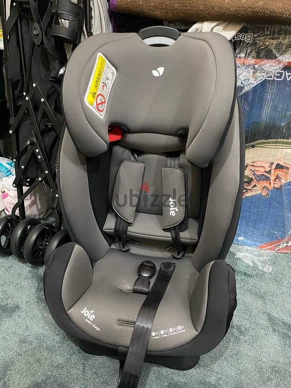 Joie Baby car Seat 1