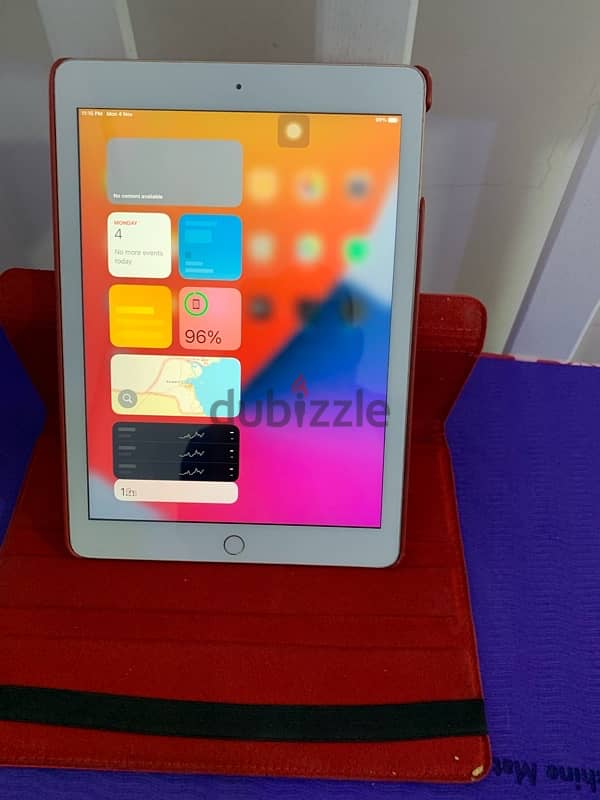 iPad 5 Wi-Fi 32gb 10 inch screen excellent condition all work 1