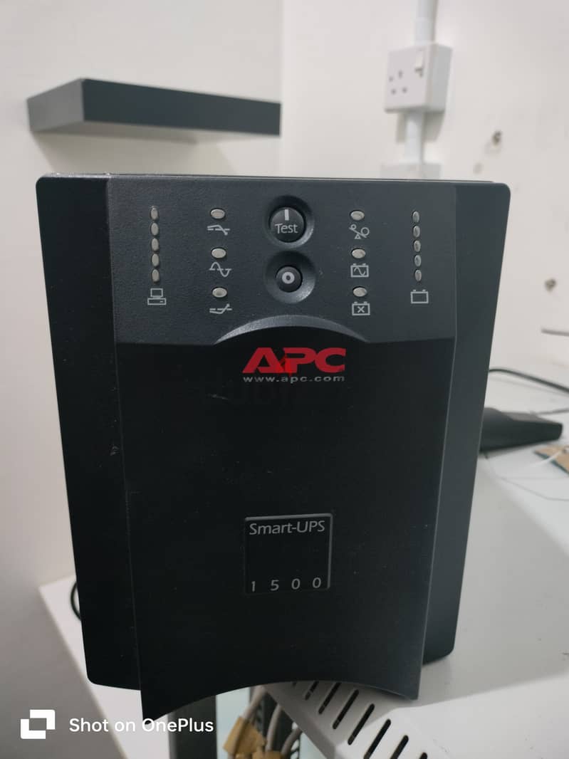 APC - Smart UPS 1500 1