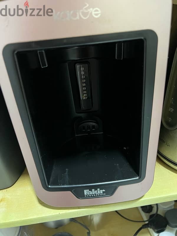 beko turkey coffee machine new condition each 10 kd 6