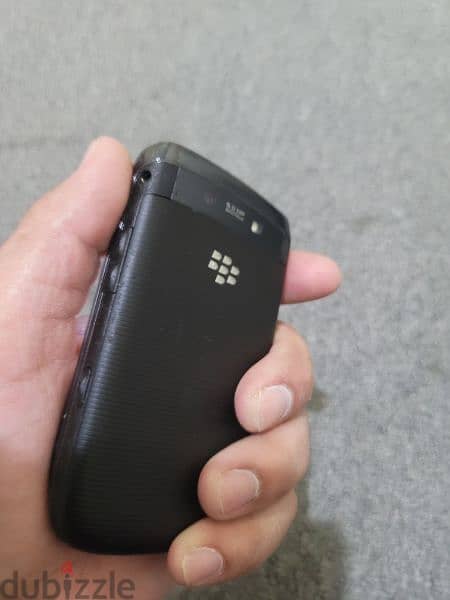 blackberry Tursh Orginal battery orginal sharger 2