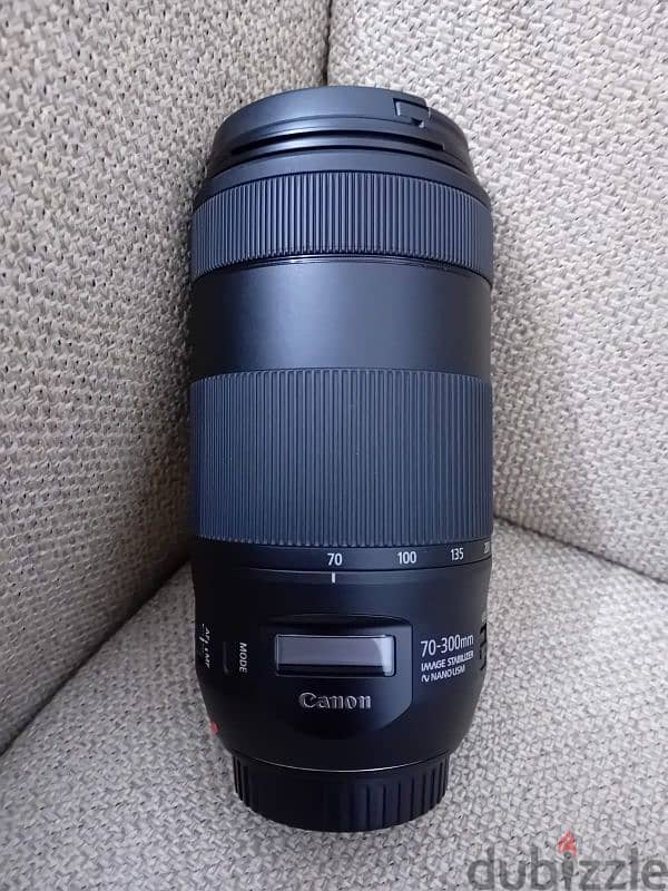 Canon EF 70-300mm F/1:4-5.6 IS ii USM 0