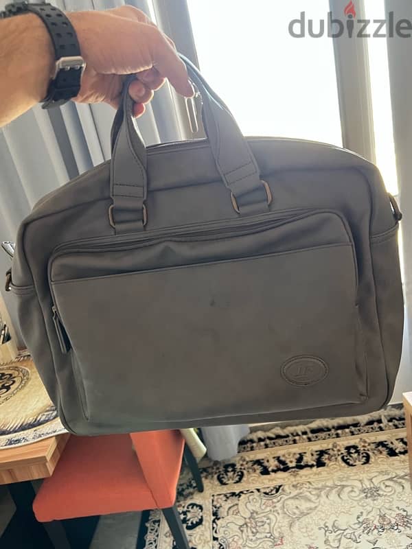 شنطة لاب توب جلد ماركة JB Briefcase ممتازه جدا 3