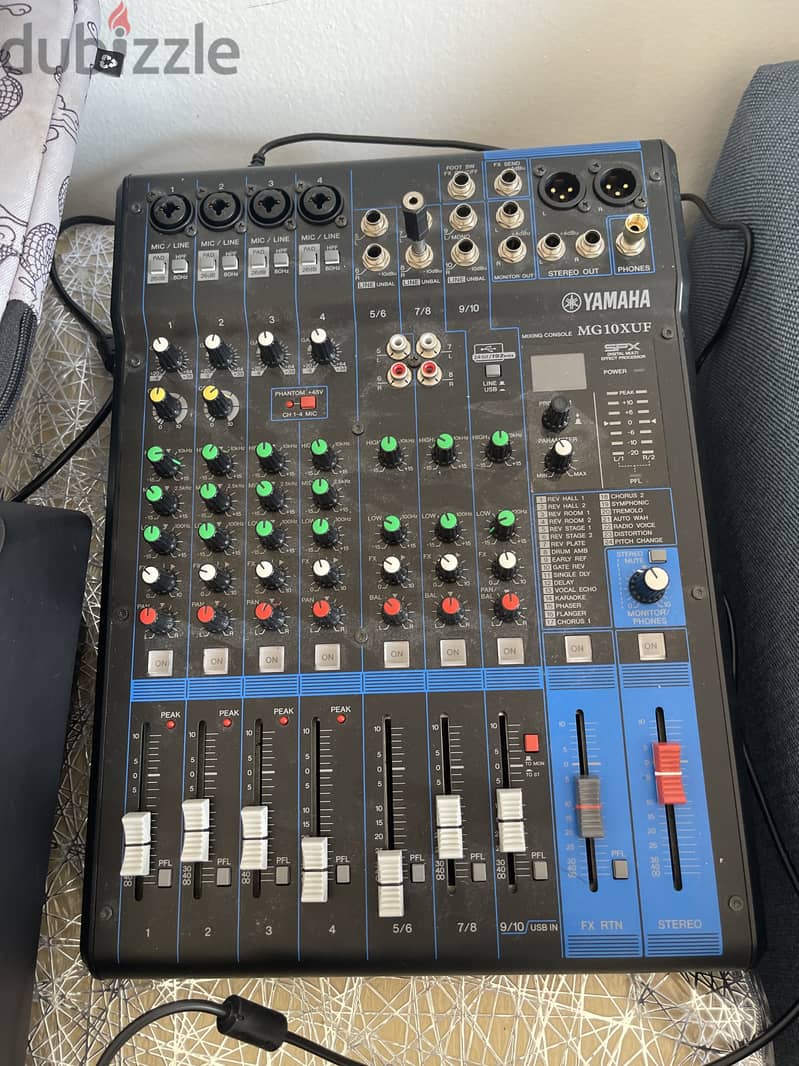 YAMAHA-MG10XUF MIXER 0