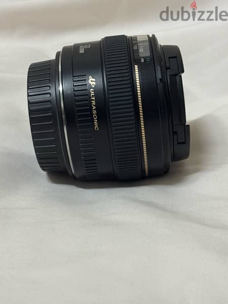 EF 50mm f/1.4 USM Lens 1