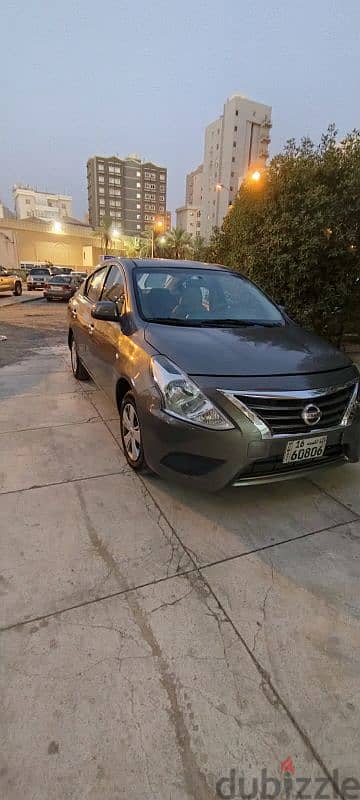 Nissan Sunny 2018 4