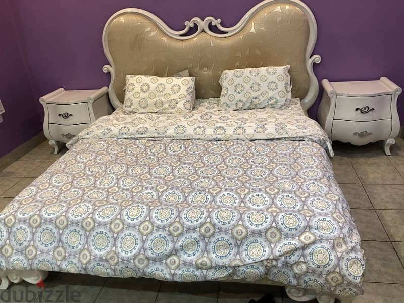 Used bed room set  with mattress غرفة نوم كامله 1