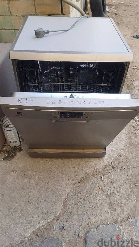 Electrolux Free-Standing Dishwasher, 8 Programs, 15 Place 1